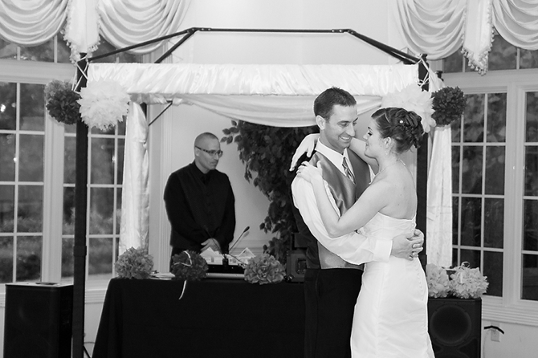 Raleigh wedding photographer | nicolalanewedding.com | www.nicolalanewedding